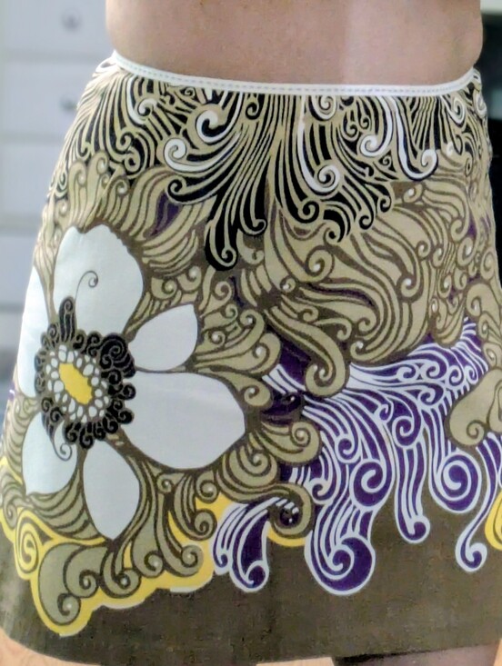 Elie Tahari Dresses & Skirts - Elie Tahari Gorgeous Elegant Lined Skirt. Size 8-10